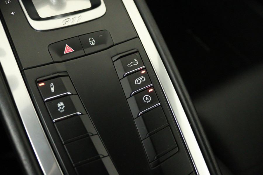 Porsche 911 3.0 Carrera 4S (NL-auto, Bucket Seats, Sport Chrono, Sport Uitlaat, StoelV, Navi, Cruise Con, Etc)