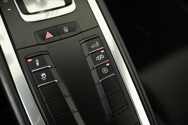 Porsche 911 3.0 Carrera 4S (NL-auto, Bucket Seats, Sport Chrono, Sport Uitlaat, StoelV, Navi, Cruise Con, Etc)