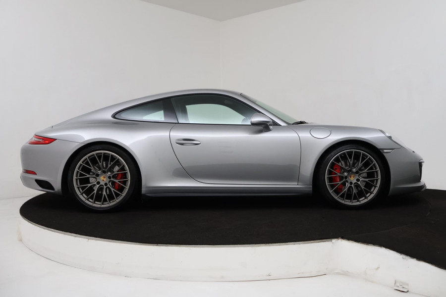 Porsche 911 3.0 Carrera 4S (NL-auto, Bucket Seats, Sport Chrono, Sport Uitlaat, StoelV, Navi, Cruise Con, Etc)