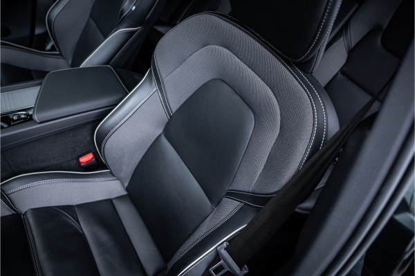 Volvo XC60 2.0 T6 Plug-in hybrid AWD Inscription Expression - Panorama | H&K | Elek. Trekhaak | Memory | HUD