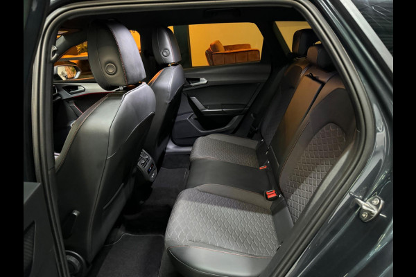 Seat Leon Sportstourer 1.5 eTSI FR Garantie CarPlay Camera PDC LED StoelVW StuurVW Sfeer Lane ACC Clima Navi Rijklaar