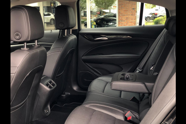 Opel Insignia Grand Sport 1.5 Turbo Business Executive | Leder, Navi, Stoel+Stuurverw., Climate, Cruise, Trekhaak wegkl. | NAP |
