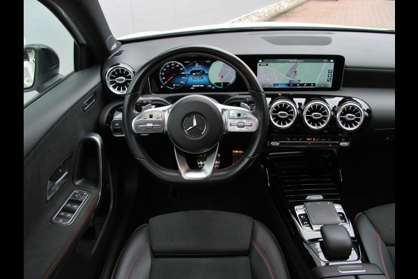 Mercedes-Benz A-Klasse A35 AMG 306pk 4MATIC | Pano | Burmester