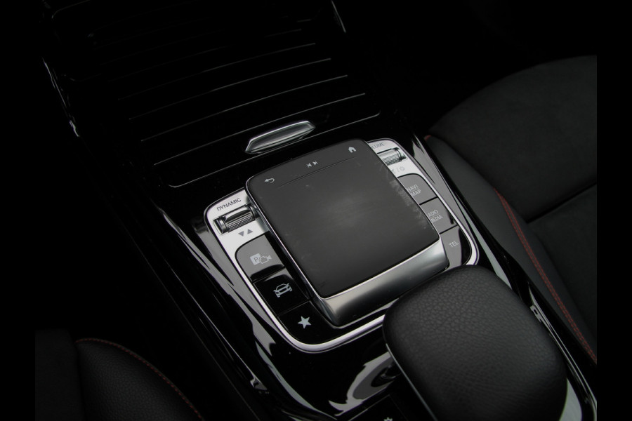 Mercedes-Benz A-Klasse A35 AMG 306pk 4MATIC | Pano | Burmester