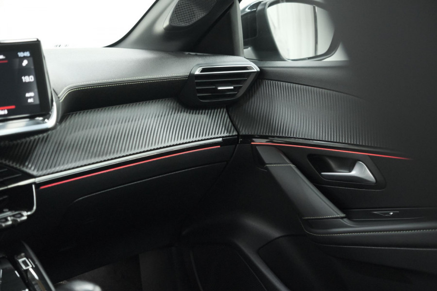 Peugeot 208 PureTech 100 GT-Line | Camera | Navigatie | Parkeersensoren | Apple Carplay