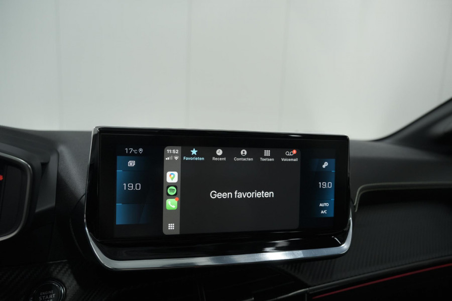 Peugeot 208 PureTech 100 GT-Line | Camera | Navigatie | Parkeersensoren | Apple Carplay