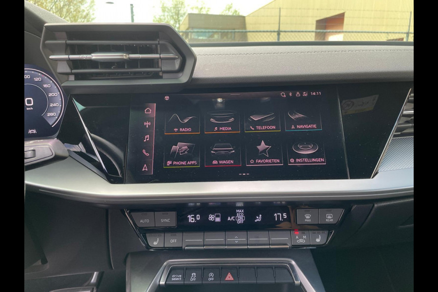 Audi A3 LIMOUSINE S-Line/Apple car play/AUT/SportStoel