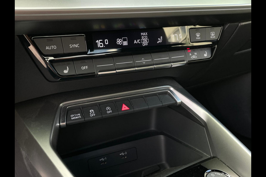 Audi A3 LIMOUSINE S-Line/Apple car play/AUT/SportStoel
