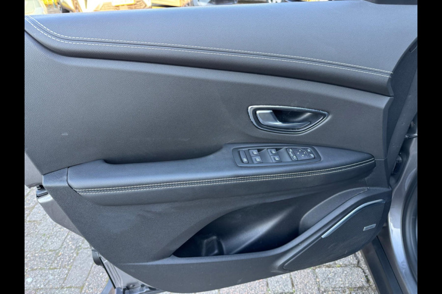 Renault Scénic TCe 140 EDC Black Edition 1e eigenaar / Bose Sound / Head Up / Stoel verw. / Adaptieve cruise control