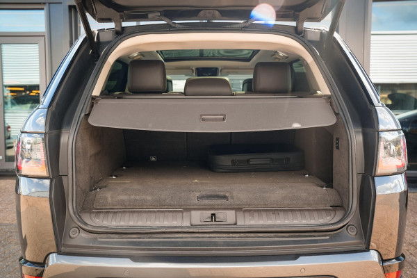 Land Rover Range Rover Sport 2.0 P400e HSE Dynamic Panoramadak Stoelvent. LED Ambient Meridian Sterrenhemel 21''LM