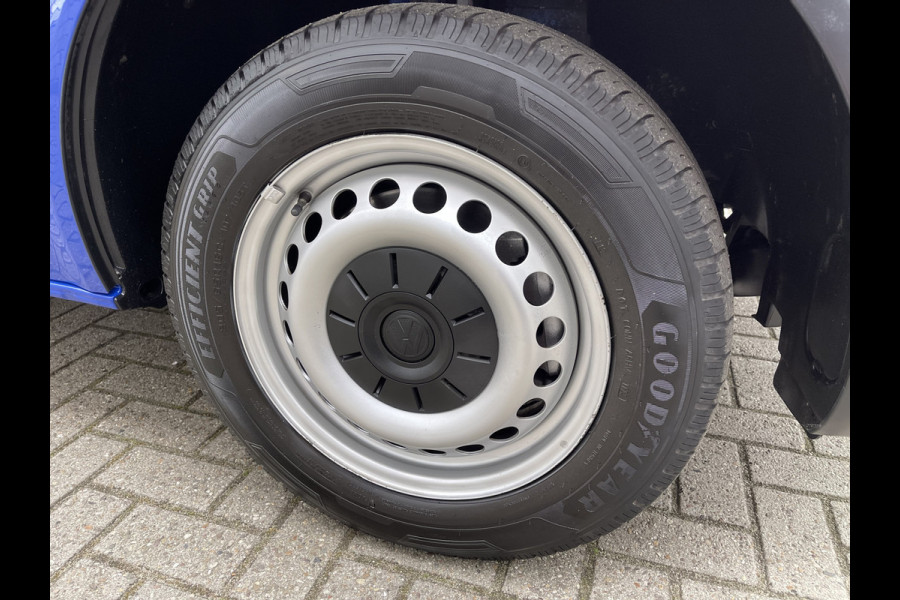 Volkswagen Transporter 2.0 TDI 150pk DSG automaat L2H1 30 Comfortline / vaste prijs rijklaar € 17.950 ex btw / lease vanaf € 330 / euro 6 / bpm vrij / airco / cruise / navi / pdc / achterklep !