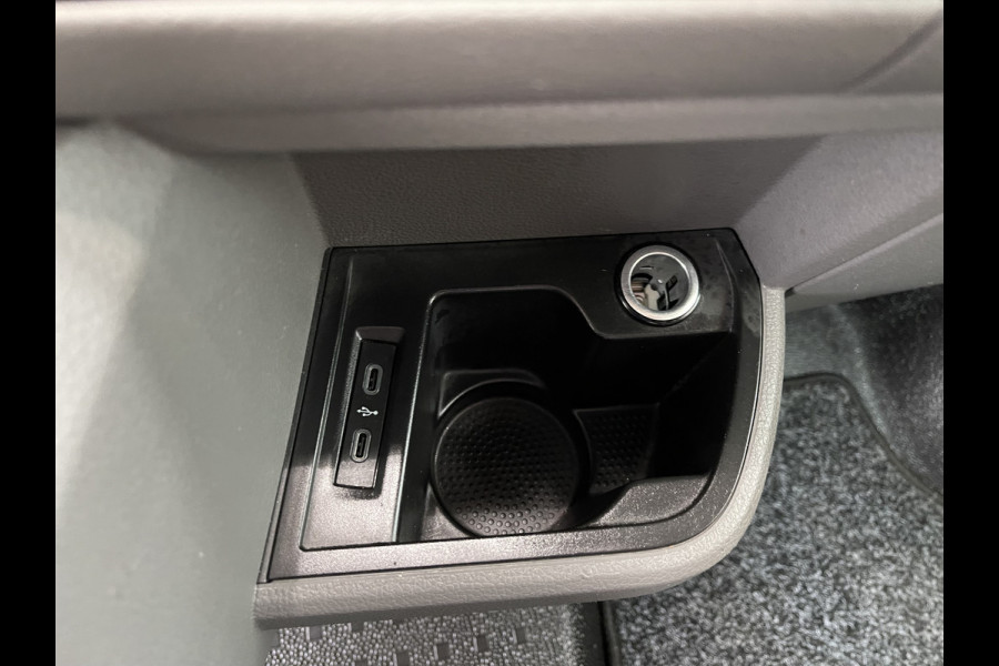 Volkswagen Transporter 2.0 TDI 150pk DSG automaat L2H1 30 Comfortline / vaste prijs rijklaar € 17.950 ex btw / lease vanaf € 330 / euro 6 / bpm vrij / airco / cruise / navi / pdc / achterklep !