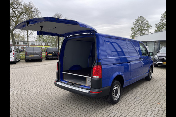 Volkswagen Transporter 2.0 TDI 150pk DSG automaat L2H1 30 Comfortline / vaste prijs rijklaar € 17.950 ex btw / lease vanaf € 330 / euro 6 / bpm vrij / airco / cruise / navi / pdc / achterklep !