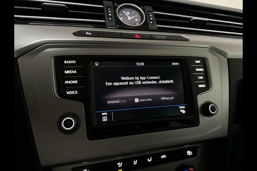 Volkswagen Passat Variant 1.4 TSI ACC CarPlay Navi Trekh NAP