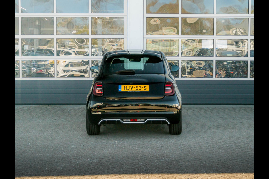 Abarth 500e Turismo 42 kWh | Pack Scorpion Design | Pack Winter | Pack Scorpion Sound | Pack Scorpion Tech 2.0