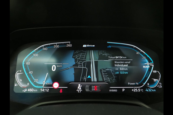 BMW X5 xDrive45e Full Black | Panoramadak | Luchtvering | Head Up | Adaptive Cruise | Camera