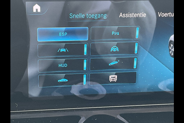 Mercedes-Benz EQA 250 Business Solution AMG 67 kWh Pano Hud Adap.Cruise Burmester 360Cam VOL!
