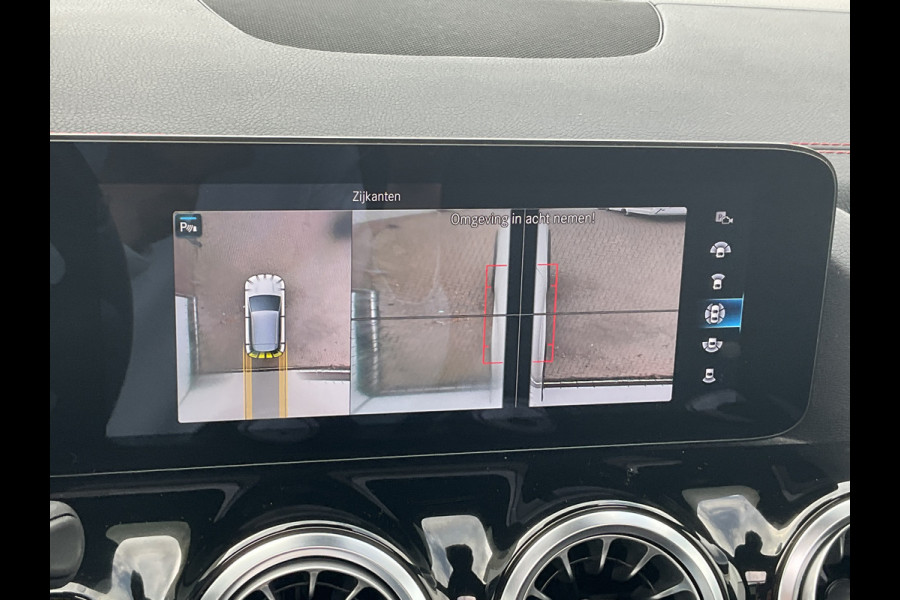 Mercedes-Benz EQA 250 Business Solution AMG 67 kWh Pano Hud Adap.Cruise Burmester 360Cam VOL!