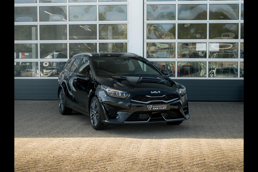 Kia Ceed Sportswagon 1.5 T-GDi GT-PlusLine | Direct leverbaar | Schuif/Kanteldak | Stoel&Stuur Verwarming | Premium Audio | Navi | 18"
