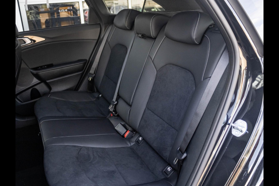 Kia Ceed Sportswagon 1.5 T-GDi GT-PlusLine | Direct leverbaar | Schuif/Kanteldak | Stoel&Stuur Verwarming | Premium Audio | Navi | 18"
