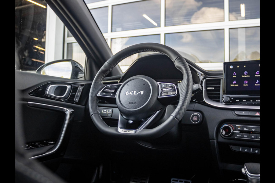 Kia Ceed Sportswagon 1.5 T-GDi GT-PlusLine | Direct leverbaar | Schuif/Kanteldak | Stoel&Stuur Verwarming | Premium Audio | Navi | 18"