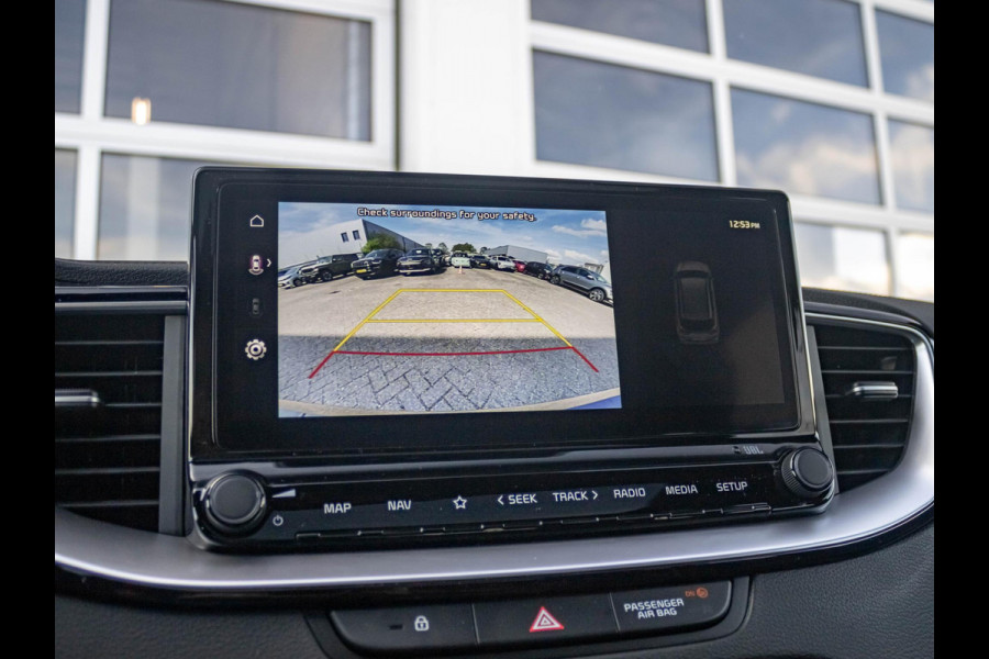 Kia Ceed Sportswagon 1.5 T-GDi GT-PlusLine | Direct leverbaar | Schuif/Kanteldak | Stoel&Stuur Verwarming | Premium Audio | Navi | 18"