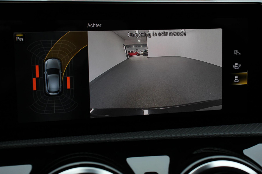 Mercedes-Benz A-Klasse 200 163pk Progressive Automaat Navigatie Camera Park Assist Cruise Control Virtual Cockpit Progressive Pack Stoelverwarming LED High Performance