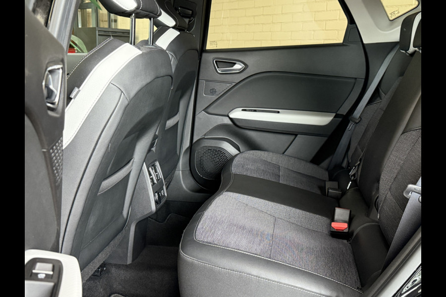 Renault Captur 1.3 TCe 130 AUT Intens | Navi | 17" | Camera | PDV V+A | Stoelverwarming | Clima | 100% Dealer onderhouden!