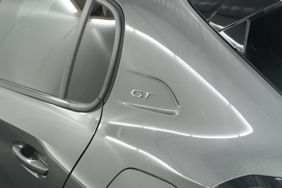Peugeot 208 PureTech 100 GT | Camera | Adaptieve Cruise Control | Navigatie | Apple Carplay