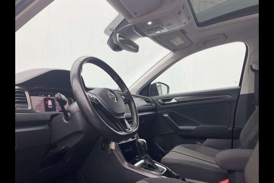 Volkswagen T-Roc 1.5 TSI Style Automaat Pano.dak Adap.Cruise Trekhaak Digitaal Vol Opties!