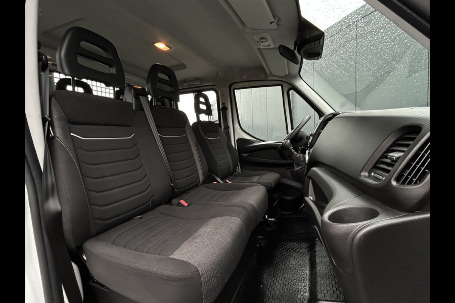 Iveco Daily 35S14 2.3 D / PICK UP MET LANGE BAK / 7 PERSOONS DUBBELE CABINE / 22.770 KM / AIRCO / CRUISE / NAVI / 3.5 TONS TREKHAAK