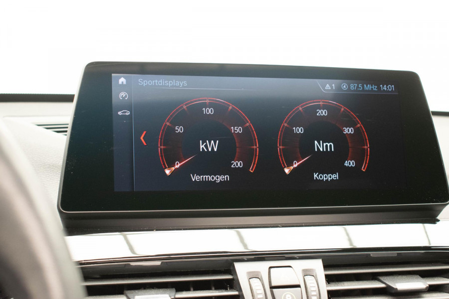BMW X1 xDrive25e Executive Edition |Pano|HUD|H&K|Memory|Stuurverwarm.|Camera|