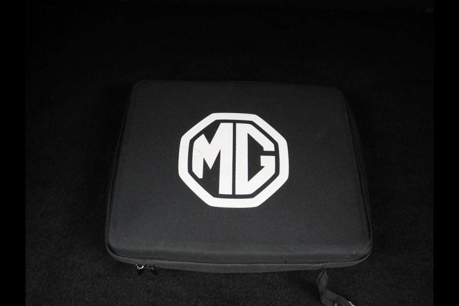 MG Mg zs ev EV Long Range Luxury 70 kWh ORIG. NL. NAP KM. | COMPLETE AUTO | MG GARANTIE T/M 6-2030