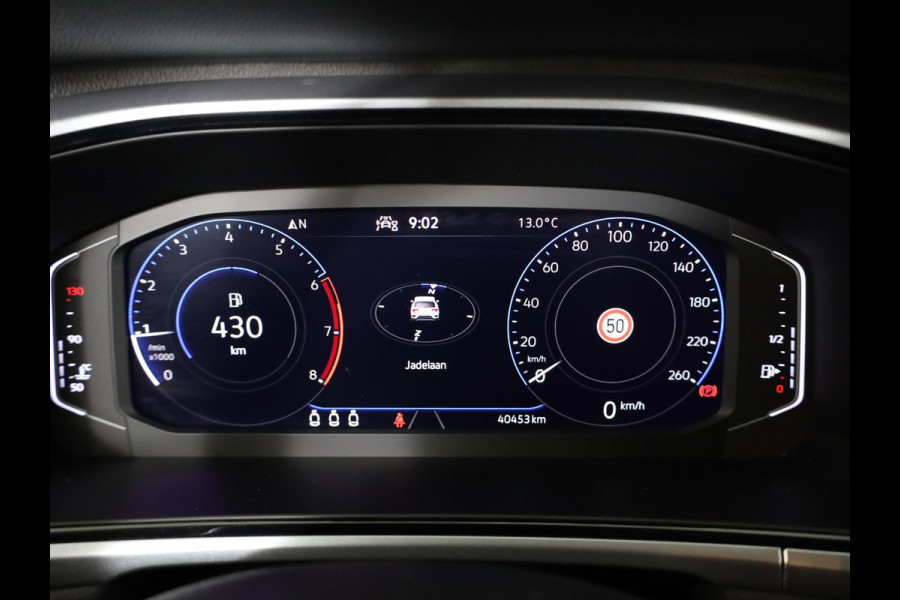 Volkswagen T-Roc 1.0 TSI Life 75 Edition 110pk 6bak| digital display| camera| side-skirts| navi | 17'LM-velgen| parksensors