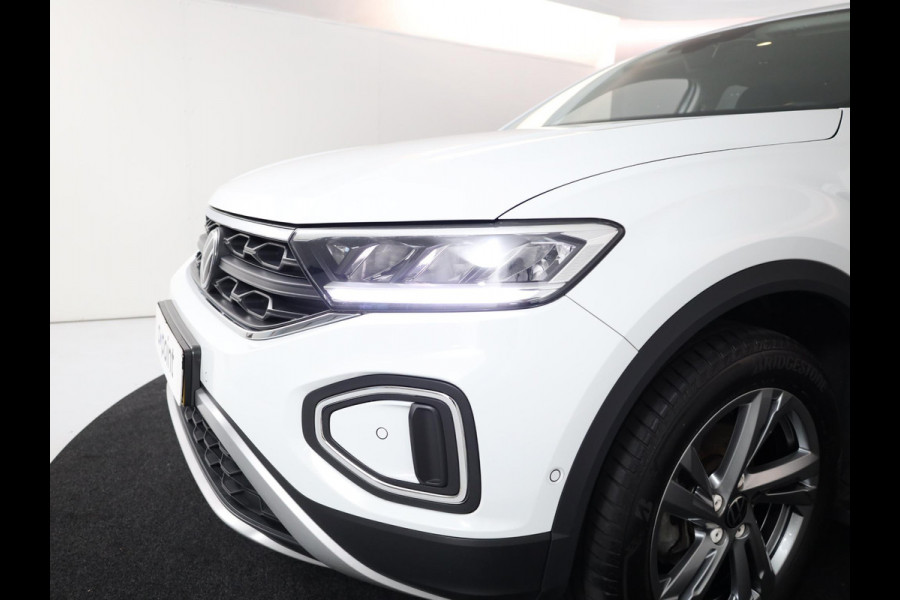 Volkswagen T-Roc 1.0 TSI Life 75 Edition 110pk 6bak| digital display| camera| side-skirts| navi | 17'LM-velgen| parksensors