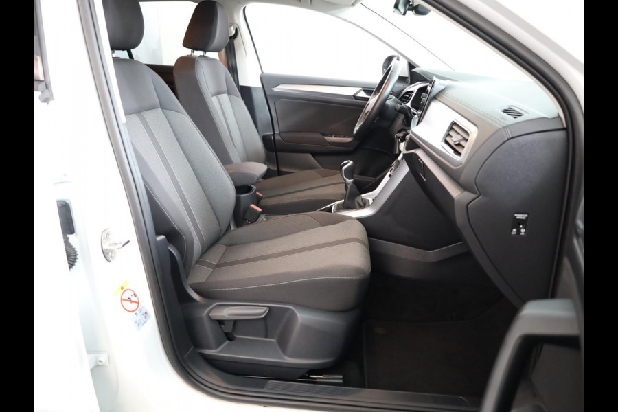 Volkswagen T-Roc 1.0 TSI Life 75 Edition 110pk 6bak| digital display| camera| side-skirts| navi | 17'LM-velgen| parksensors