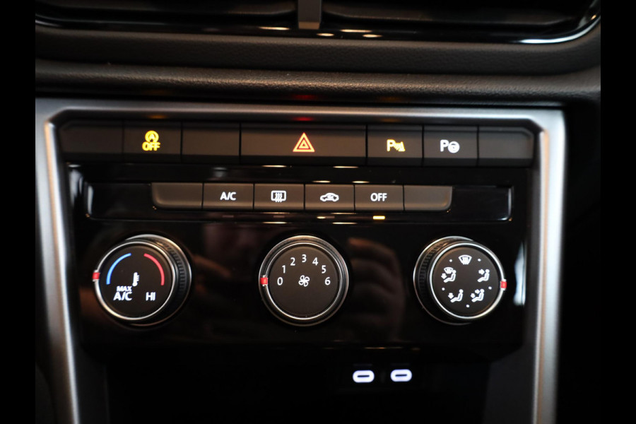 Volkswagen T-Roc 1.0 TSI Life 75 Edition 110pk 6bak| digital display| camera| side-skirts| navi | 17'LM-velgen| parksensors