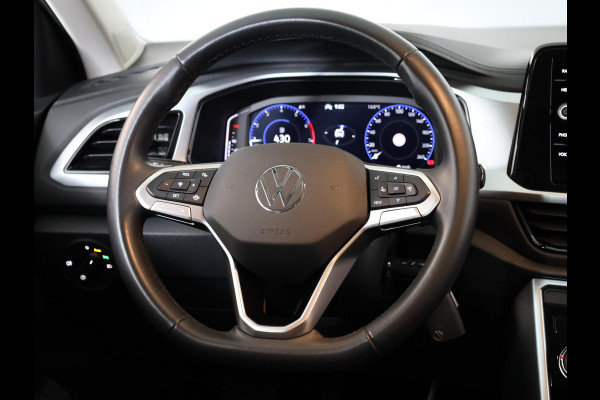Volkswagen T-Roc 1.0 TSI Life 75 Edition 110pk 6bak| digital display| camera| side-skirts| navi | 17'LM-velgen| parksensors