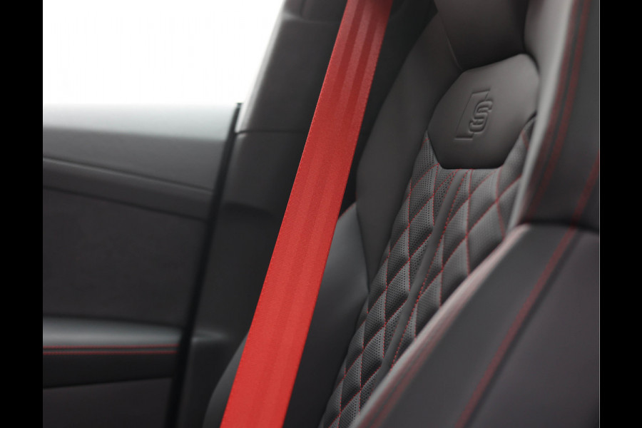 Audi Q8 60 TFSIe Quattro *B&O advanced*Vierwielsturing*Trekhaak*Massage*
