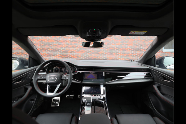 Audi Q8 60 TFSIe Quattro *B&O advanced*Vierwielsturing*Trekhaak*Massage*