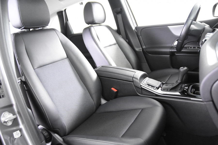 Mercedes-Benz B-Klasse 180 *1ste Eigenaar*Navigatie*Leer*Trekhaak*