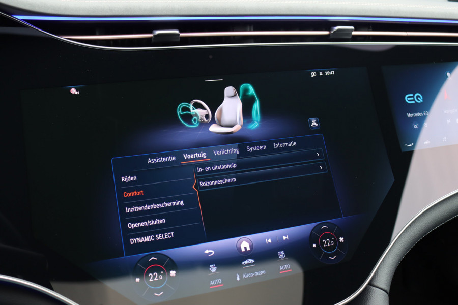 Mercedes-Benz EQE 300 Premium AMG Line 89 kWh | Hyperscreen | Airmatic | Distronic+ | Memory | Burmester |  Digital Light | Panoramadak | Warmtepomp | Surround Camera | Augmented Reality | Leder | Keyless Go |