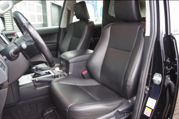 Toyota Land Cruiser 2.8 D-4D-F EXECUTIVE, AUT. SCHUIFDAK, TREKHAAK, LEDER, CAMERA, NAVI, CRUISE, STOELVERWARMING,