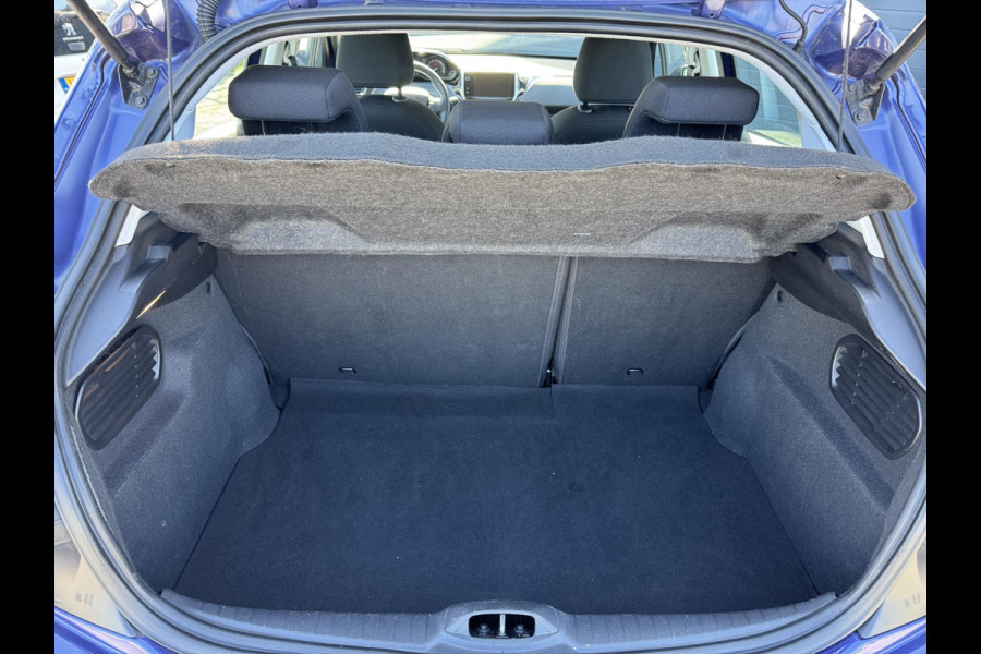 Peugeot 208 1.2 PureTech Blue Lion Navi,Airco,Cruise,Trekhaak,Pdc,Weinig KM,Dealer Onderhouden,Apk tot 03-2026