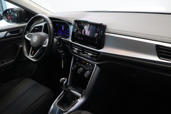 Volkswagen T-Roc 1.5 TSI Life Business Navigatie PDC 16LMV Cruise Control PDC VCP Stoelverwarming