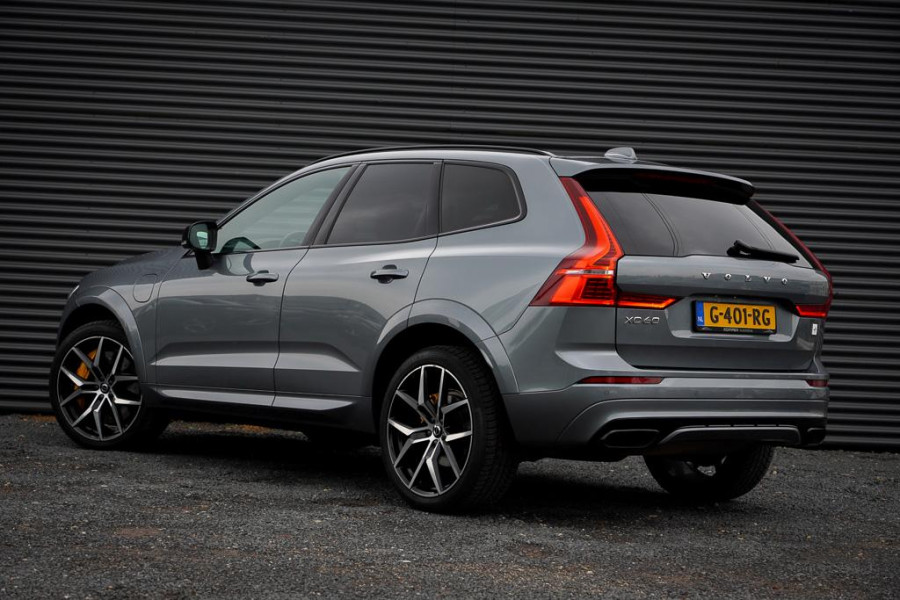 Volvo XC60 2.0 T8 Twin Engine AWD Polestar Engineered 405PK / Pano / NL Auto / Dealeronderhoud / Incl BTW / IntelliSafe