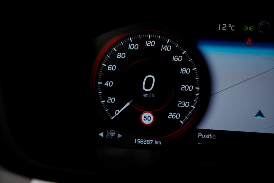 Volvo XC60 2.0 T8 Twin Engine AWD Polestar Engineered 405PK / Pano / NL Auto / Dealeronderhoud / Incl BTW / IntelliSafe