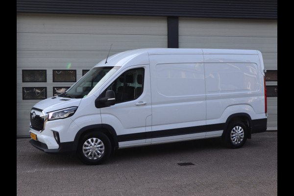 Maxus eDeliver 9 L3H2 89 kWh 204 pk - incl. Betimmering laadruimte + Sidebars + Trekhaak 1.500 kg Trekgewicht - 296 km WLPT - Camera