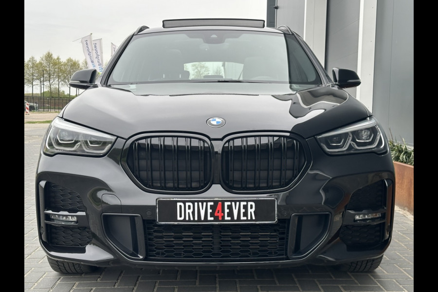 BMW X1 sDrive18i M PACK 2022 PANO NAVI CR CONTROL CAMERA CLIMATE CONTRO