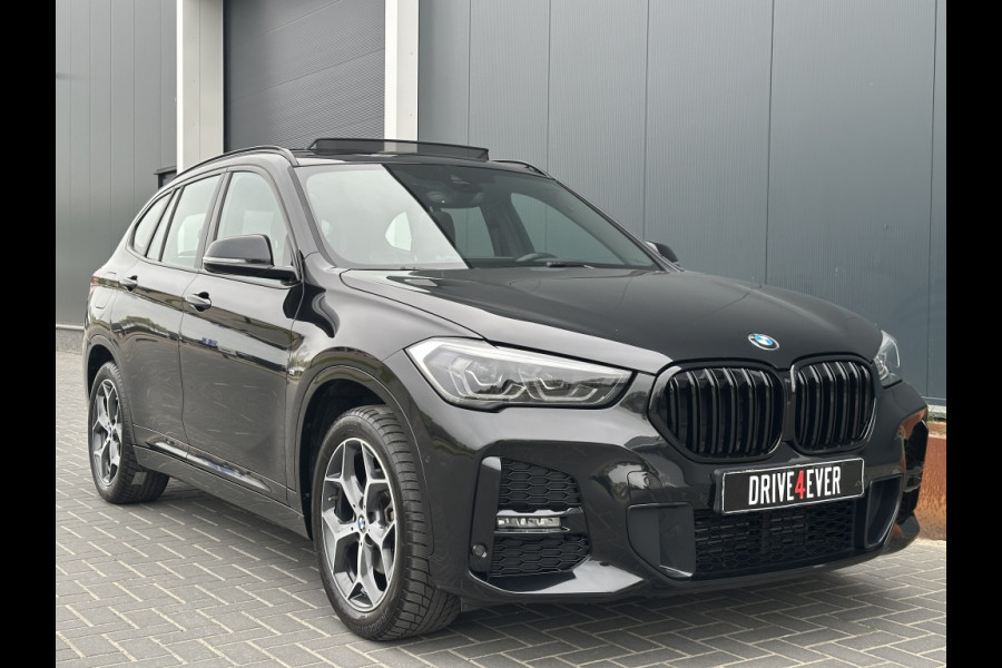 BMW X1 sDrive18i M PACK 2022 PANO NAVI CR CONTROL CAMERA CLIMATE CONTRO